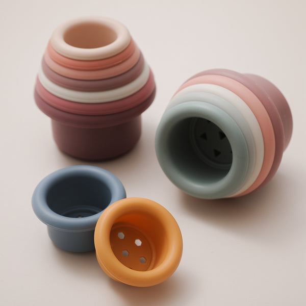 Introduce your Little One to a world of imagination and development with our Silicone Stacking Cups! These vibrant, soft building blocks are not just a stacking toy; they are a multifaceted tool for enhancing your child’s growth. Designed for safe play, each cup is made from high-quality silicone, ensuring they are perfect for tiny hands and even safer for teething.